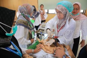 Ikatan Bidan Indonesia: Garda Terdepan Kesehatan Ibu dan Anak yang Terus Bergerak